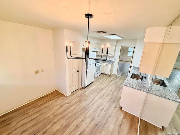 5th image of 8415 FREDERICKSBURG RD #1004