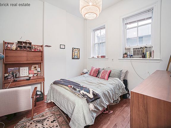 3rd image of 93 Atlantic Ave APT 2F