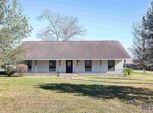 25962 Plantation Ave, Denham Springs, LA 70726