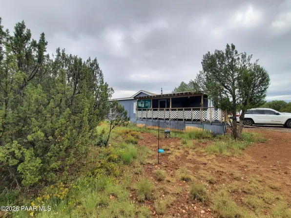 43900 N Anvil Rock Rd, Seligman, AZ 86337