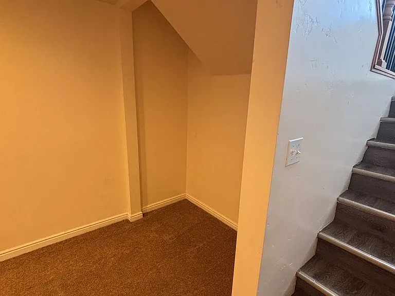 303 N 100 W #B — Photo 14