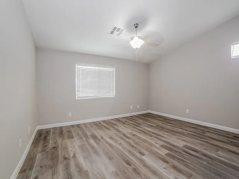 1825 Midnight Wind Ave — Photo 8