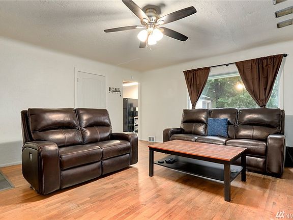4th image of 4117 NW Phinney Bay Dr