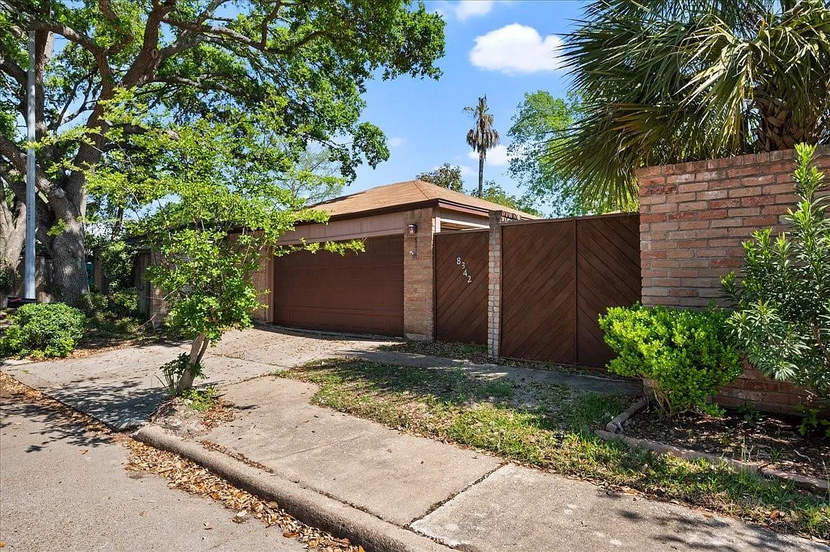 3 bed, 2.0 bath, 1520 sqft, $1,950 — Photo 3