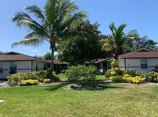 828 96th Ave N UNIT B, Naples, FL 34108
