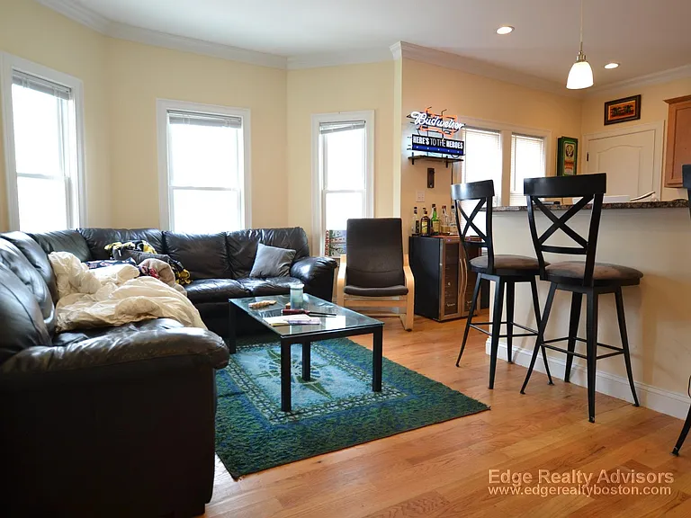 5 Benson St #1 — Photo 8