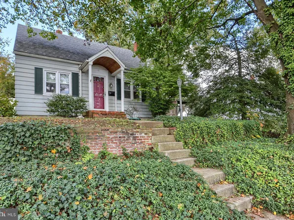 4228 Plymouth St, Harrisburg, PA 17109