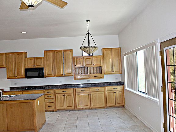 4th image of 138 Crested Peak Ct