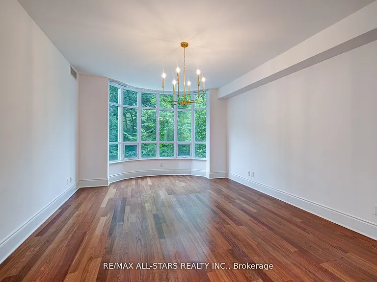 7071 Bayview Ave #211 — Photo 18