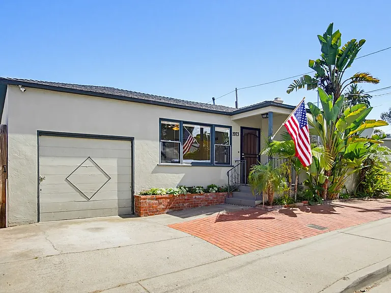 1973 Pacific Beach Dr — Photo 60