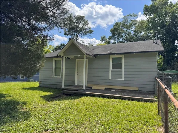 424 15th Ave S, Phenix City, AL 36869