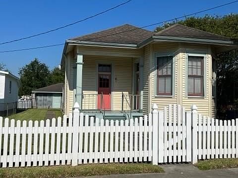 1st image of 422 Friscoville Ave