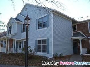 7507 110th St W, Bloomington, MN 55438