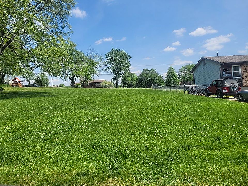 1st image of 4252 Redwood Ln
