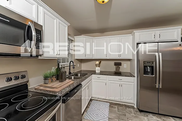 5088 Rick Dr — Photo 3