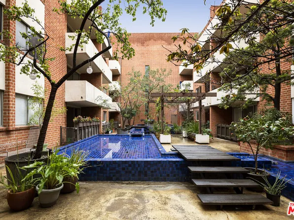 11750 W Sunset Blvd APT 419, Los Angeles, CA 90049
