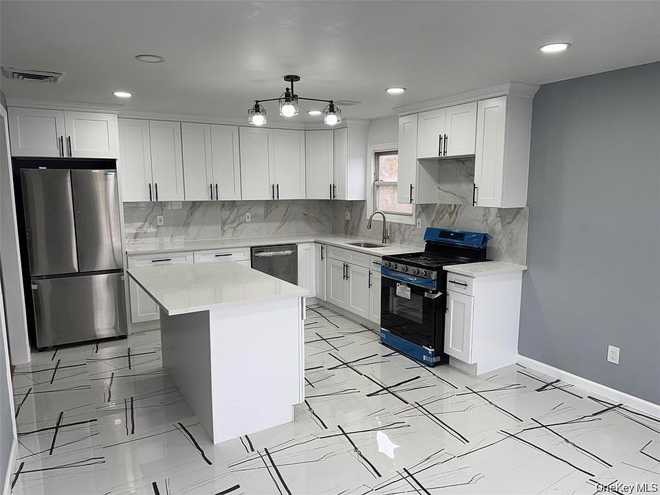 14944 20th Avenue, Flushing, NY 11357 | MLS #981376 | Zillow