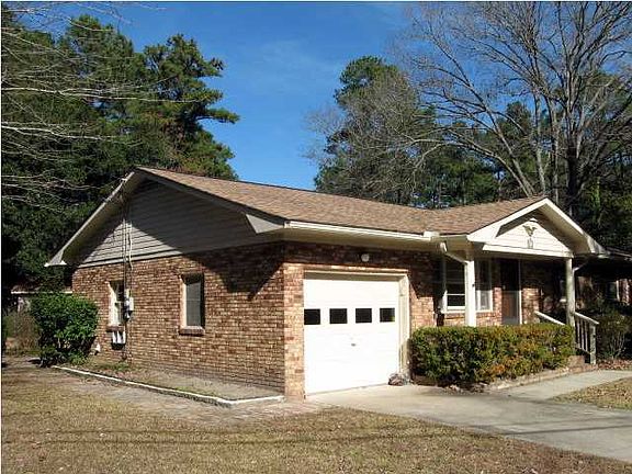 3rd image of 101 Farmhill Dr