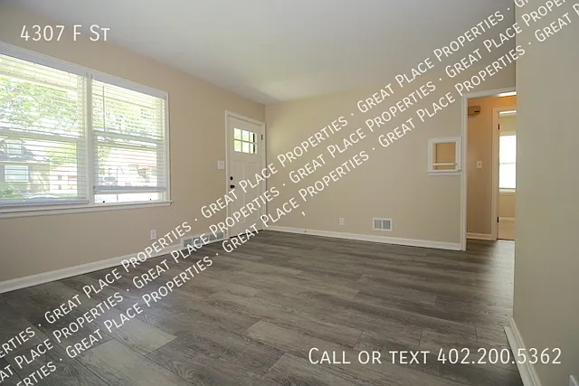 4307 F St — Photo 3
