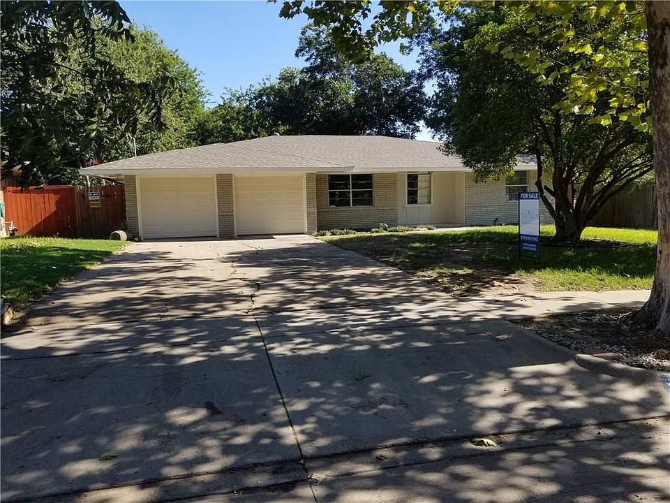 1st image of 407 Harriett St