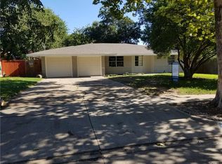 407 Harriett St, Arlington, TX 76010