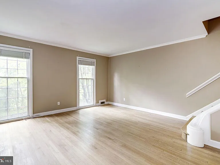 2527 Waterside Dr NW — Photo 14
