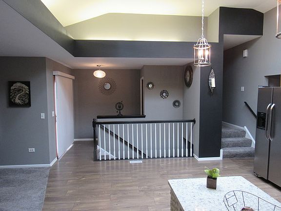 4th image of 4931 Fairoaks Dr