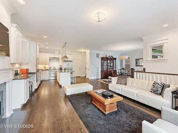 4th image of 4875 N Ashland Ave #1B