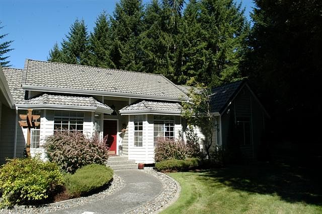 1st image of 6134 Rocky Mountain Dr SW