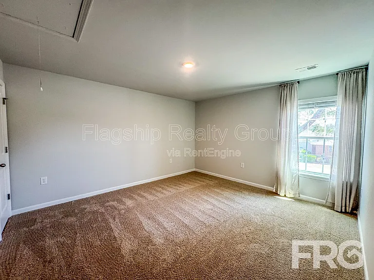 1313 Riverstone Dr — Photo 19