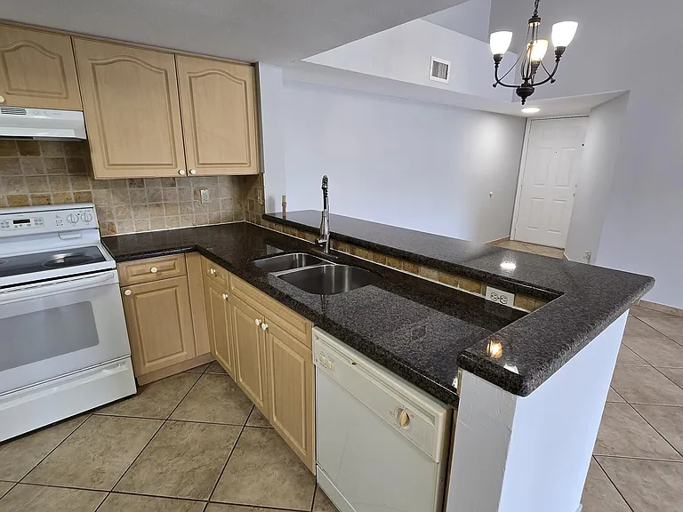 9066 W Atlantic Blvd #436 — Photo 2