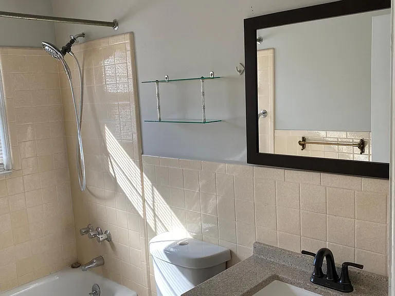 3225 Benjamin Ave #2 — Photo 13