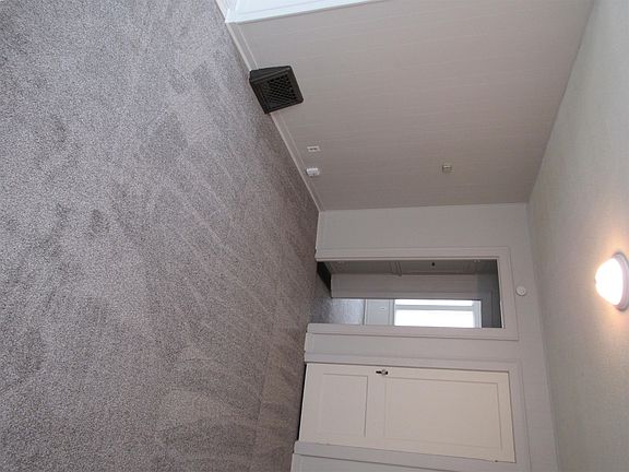 2nd image of 225 Baker St