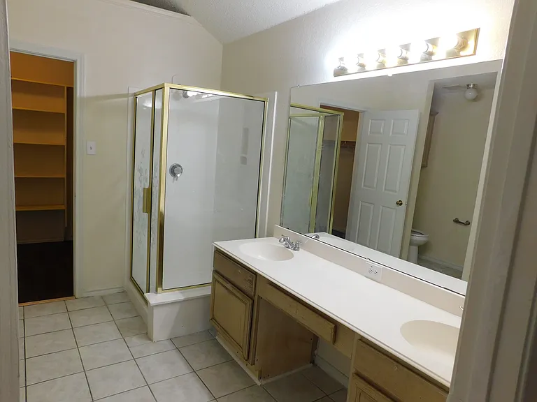 624 Elm Falls Pl — Photo 12