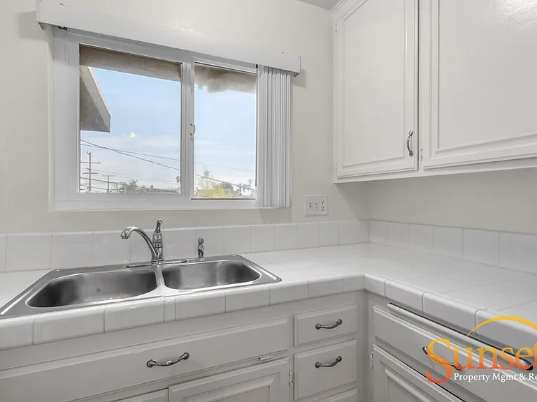 4519 Campus Ave #8 — Photo 6