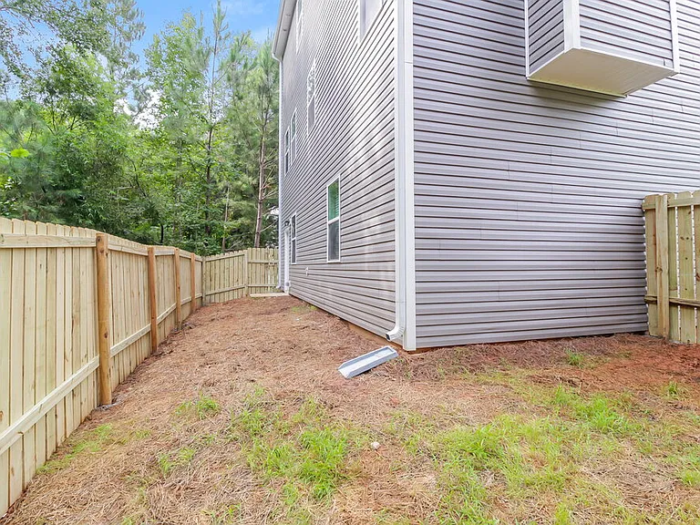 121 Danville Trl — Photo 18