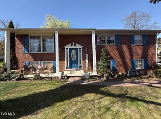 952 Afton St, Kingsport, TN 37660