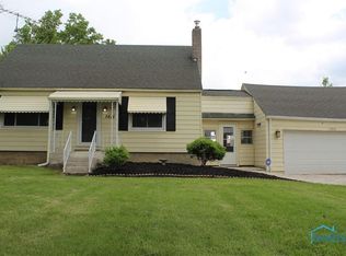 3615 Corduroy Rd, Oregon, OH 43616