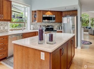 15929 67th Ln NE UNIT 3, Kenmore, WA