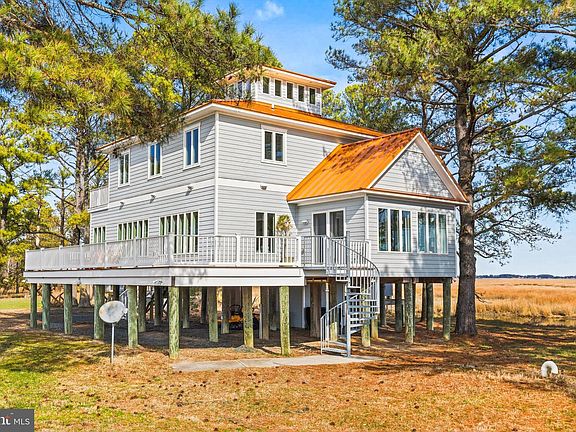 3rd image of 20061 Nanticoke Rd