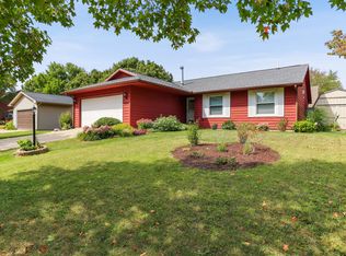 2005 Park Ridge Dr, Urbana, IL 61802