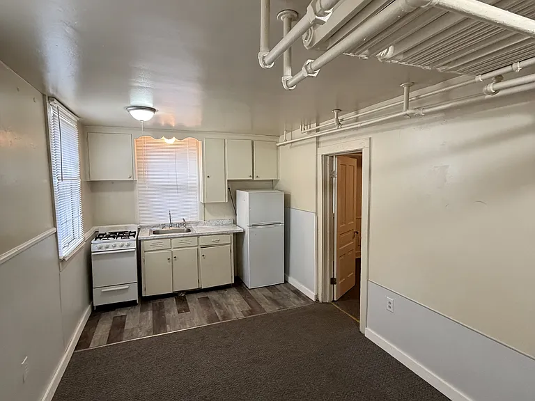707 S Rose St #7 — Photo 2