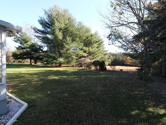 4th image of 175 Westbrook Dr