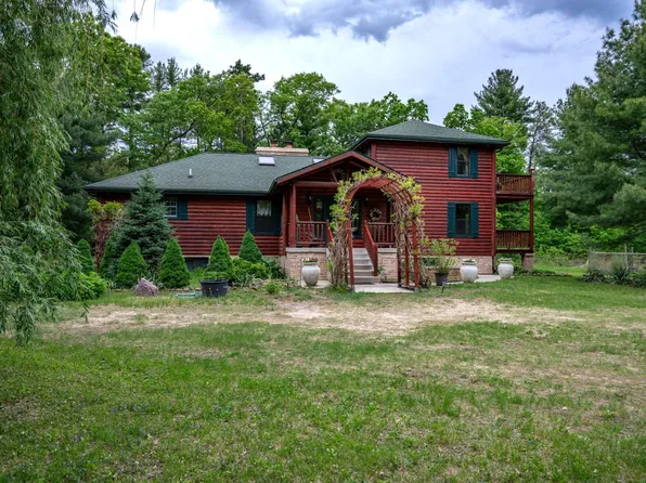 N5824 State Highway 12/16, New Lisbon, WI 53950