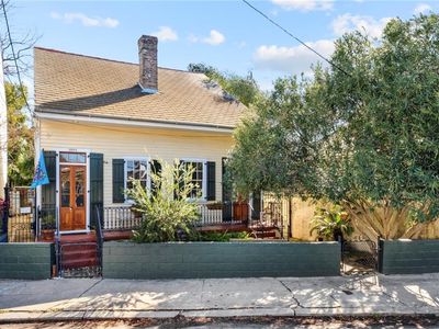 1808 Burgundy St, New Orleans, LA, 70116