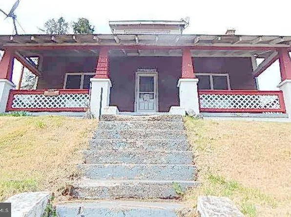 10 School Rd, Hegins, PA 17938
