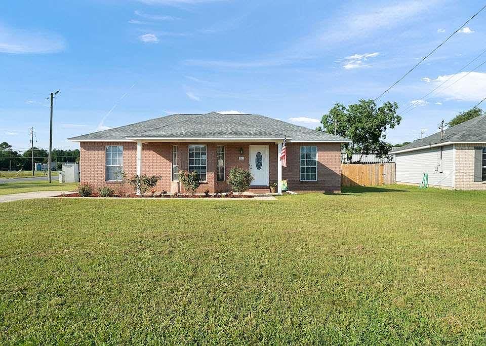 1st image of 803 Amberway Dr