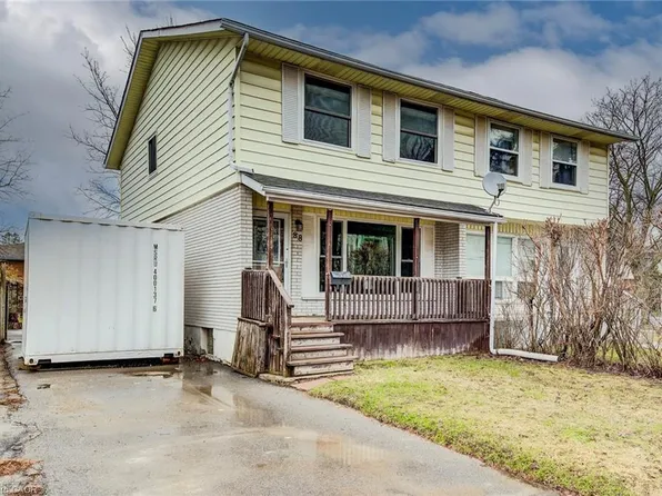 88 Westwood Dr, Kitchener, ON N2M 2K6