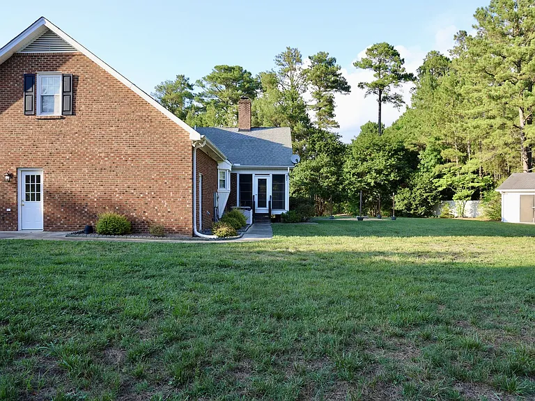 4036 Jaback Dr — Photo 8