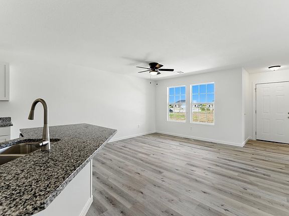 2nd image of 1233 Fountain Dr